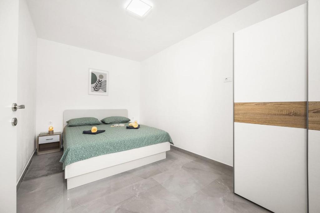 Apartment Olive Garden Near Pula 3 Km From Center And Only 4 Km From The Beach For 4 Persons Екстериор снимка