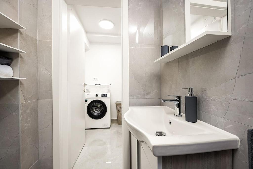 Apartment Olive Garden Near Pula 3 Km From Center And Only 4 Km From The Beach For 4 Persons Екстериор снимка