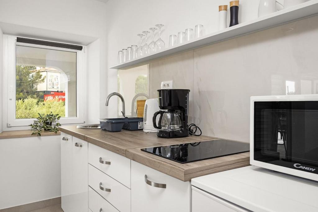 Apartment Olive Garden Near Pula 3 Km From Center And Only 4 Km From The Beach For 4 Persons Екстериор снимка